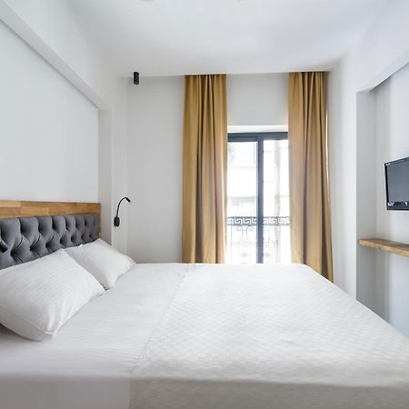 Uk Hotel Istanbul Exteriör bild