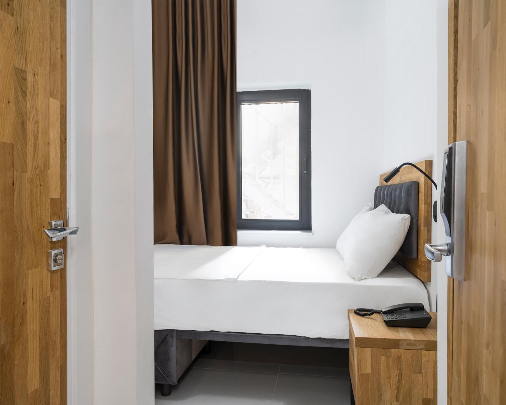 Uk Hotel Istanbul Exteriör bild